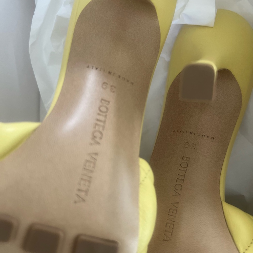 Bottega Veneta Lemon Yellow Padded Slide Sandals - Picture 4 of 11